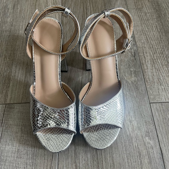 Silver Textured Heels with Ankle Straps - Picture 2 of 5